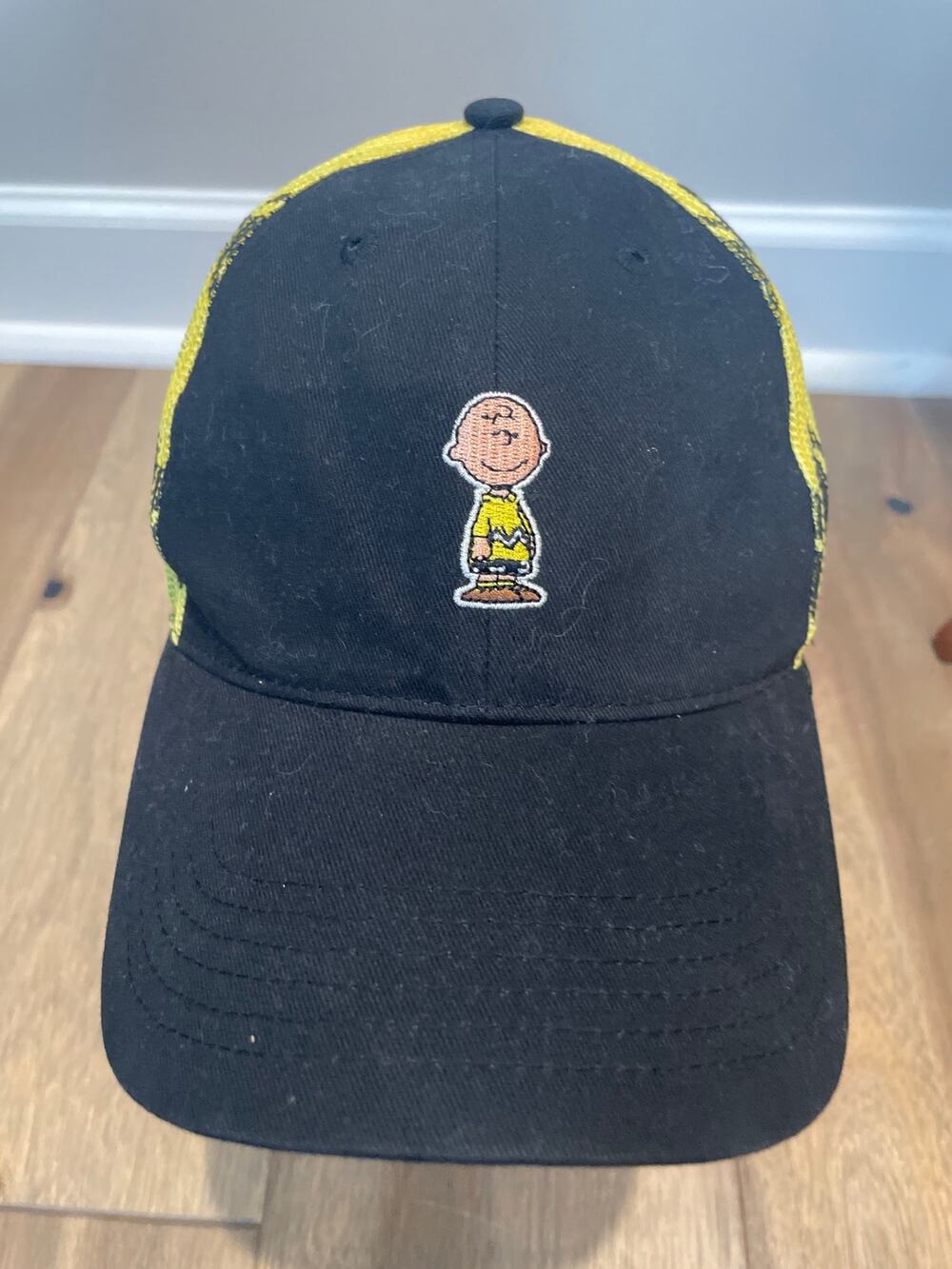 Peanuts Black Hat Yellow & Black Stripe Mesh Charlie Brown Embroidered Logo